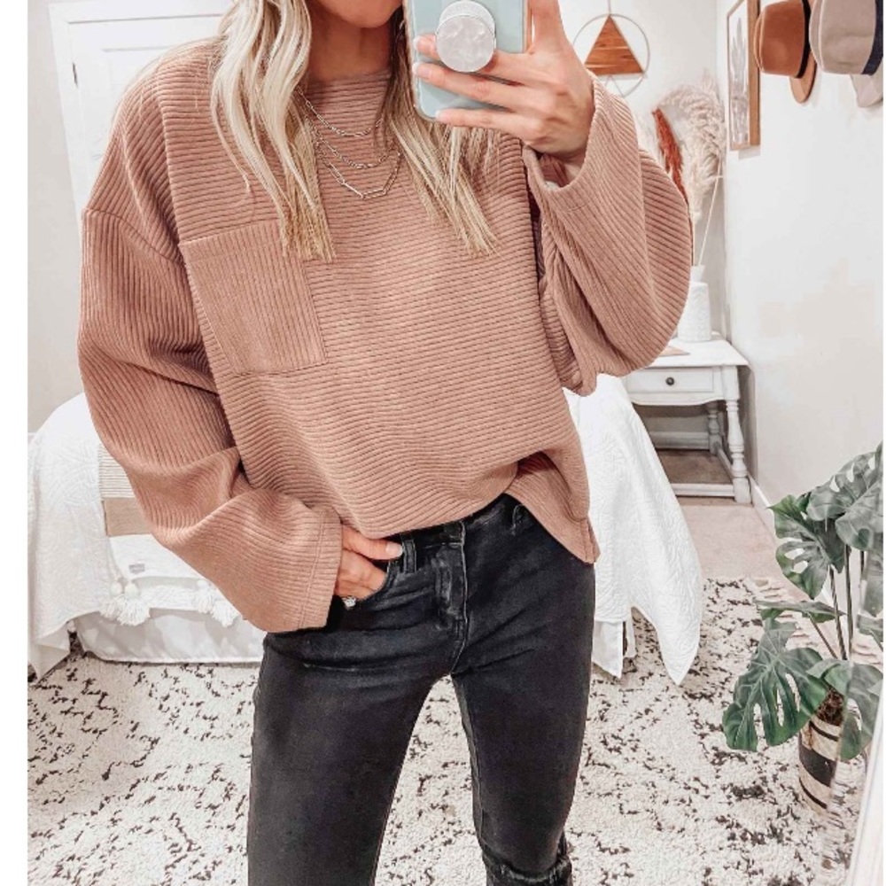 Oversized Ribbed Mauve Sweater